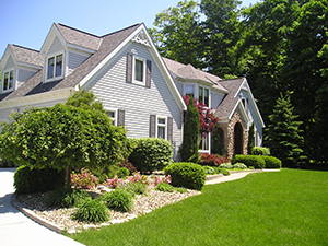 Landscapers and Lawncare Services in Johnston, IA